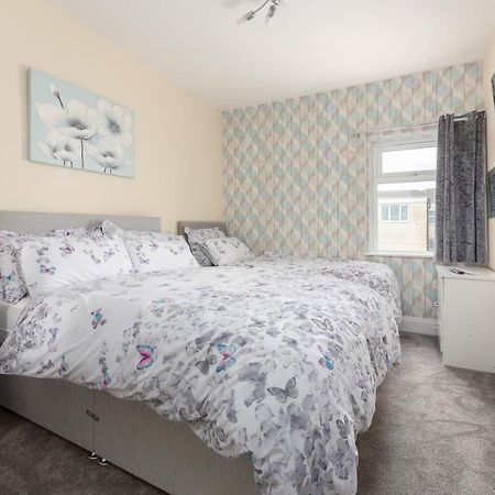 Eden - Family Apartment, Wifi & Parking Blackpool Exterior photo